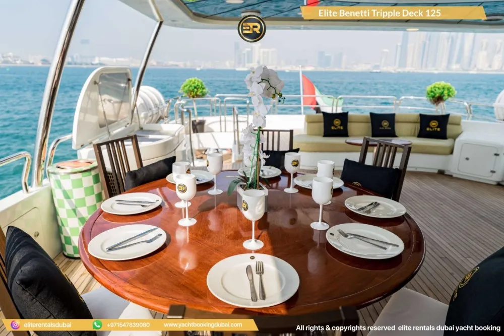 elite benetti Triple deck 125 yacht - Thumbnail 3
