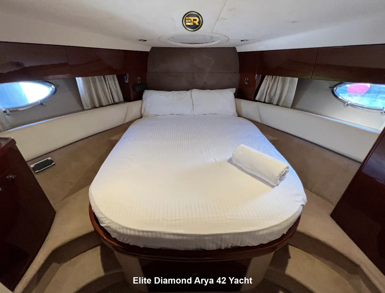 Elite Diamond Arya 42 Yacht - Thumbnail 4