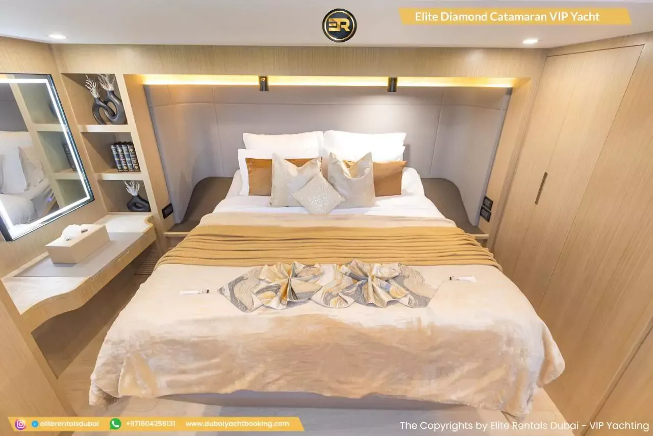 Elite Diamond Catamaran VIP Yacht - Thumbnail 10