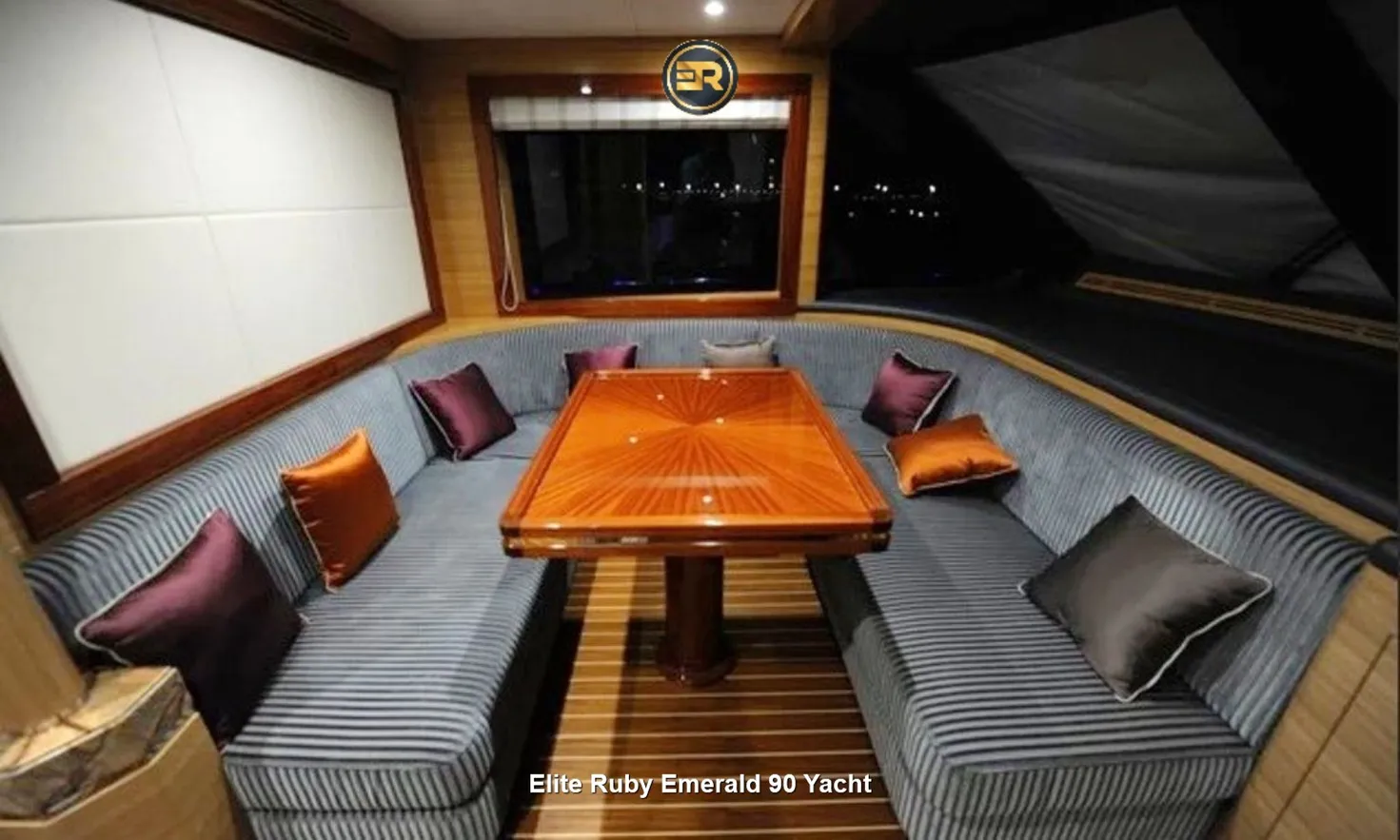 Elite Ruby Emerald 90 Yacht - Thumbnail 6