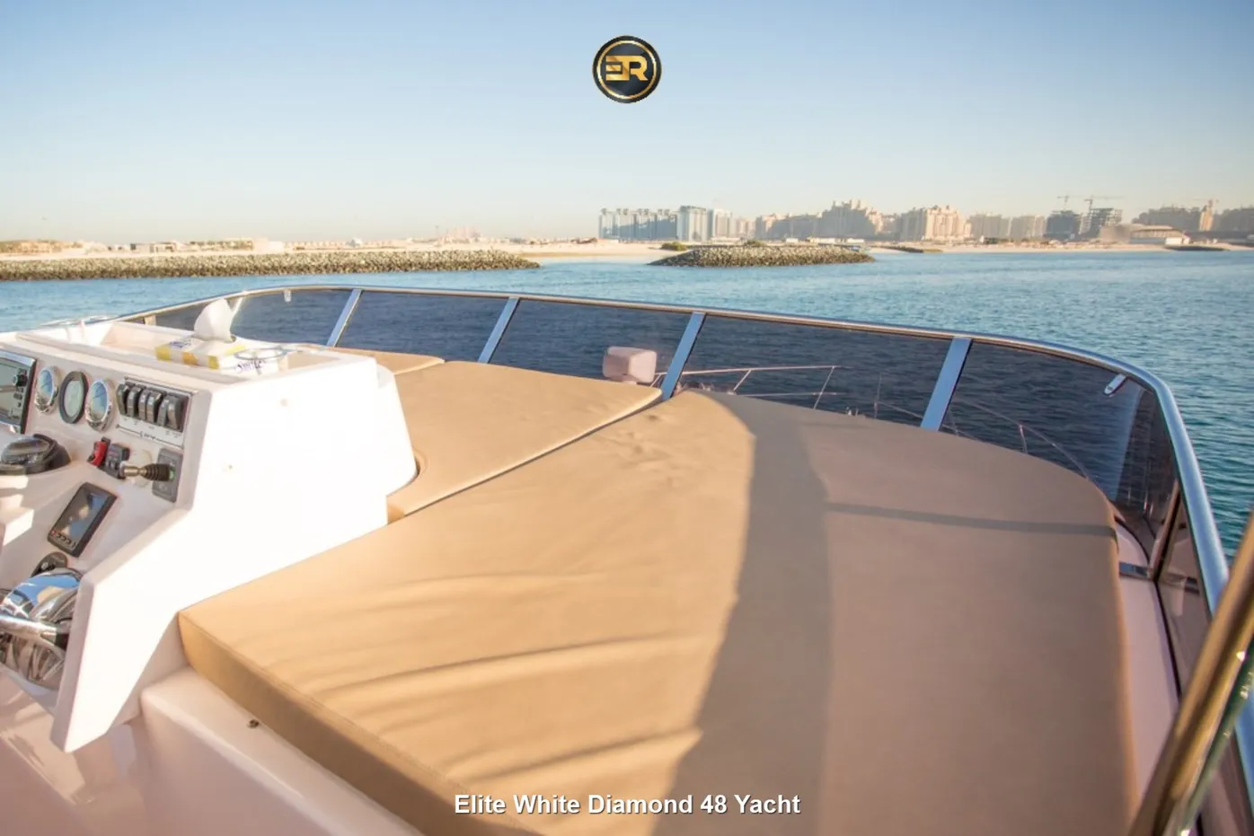 Elite White Diamond 48 Yacht - Thumbnail 11