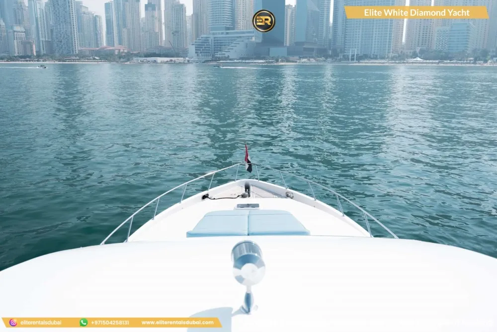 Elite White Diamond Yacht - Thumbnail 2