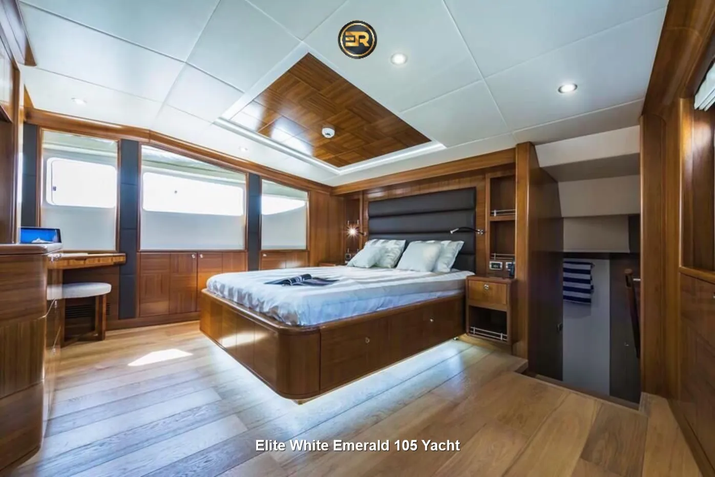 Elite White Emerald 105 Yacht - Thumbnail 3